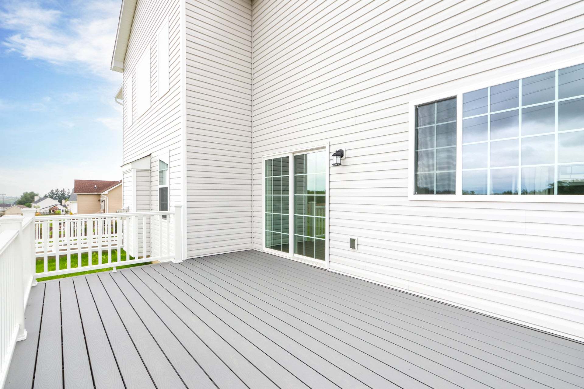 Breckenridge Grande Deck