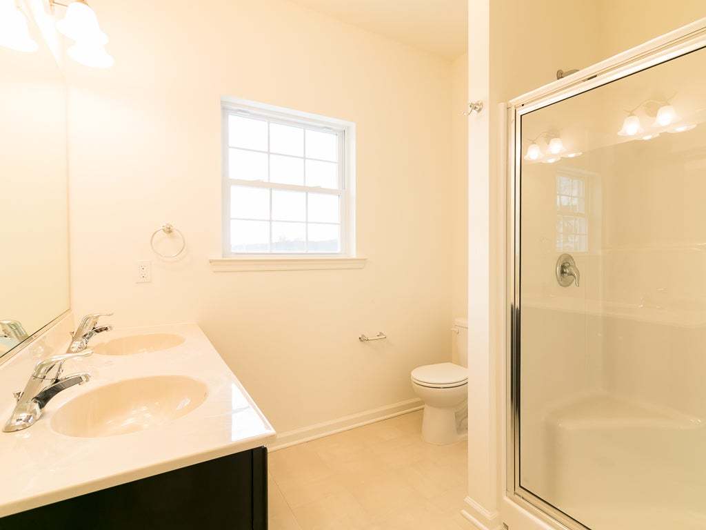 St. Andrews Owner's Bath