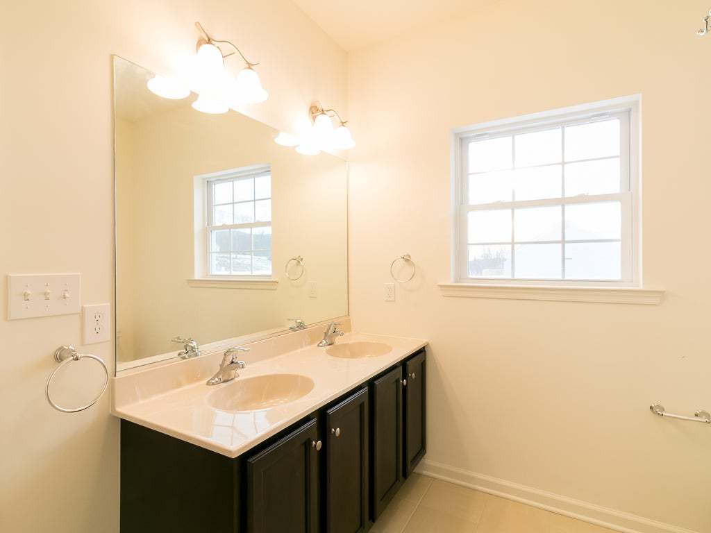 St. Andrews Owner's Bath