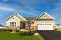 Golden Oaks Village por Tuskes Homes en Scranton-Wilkes-Barre Pennsylvania