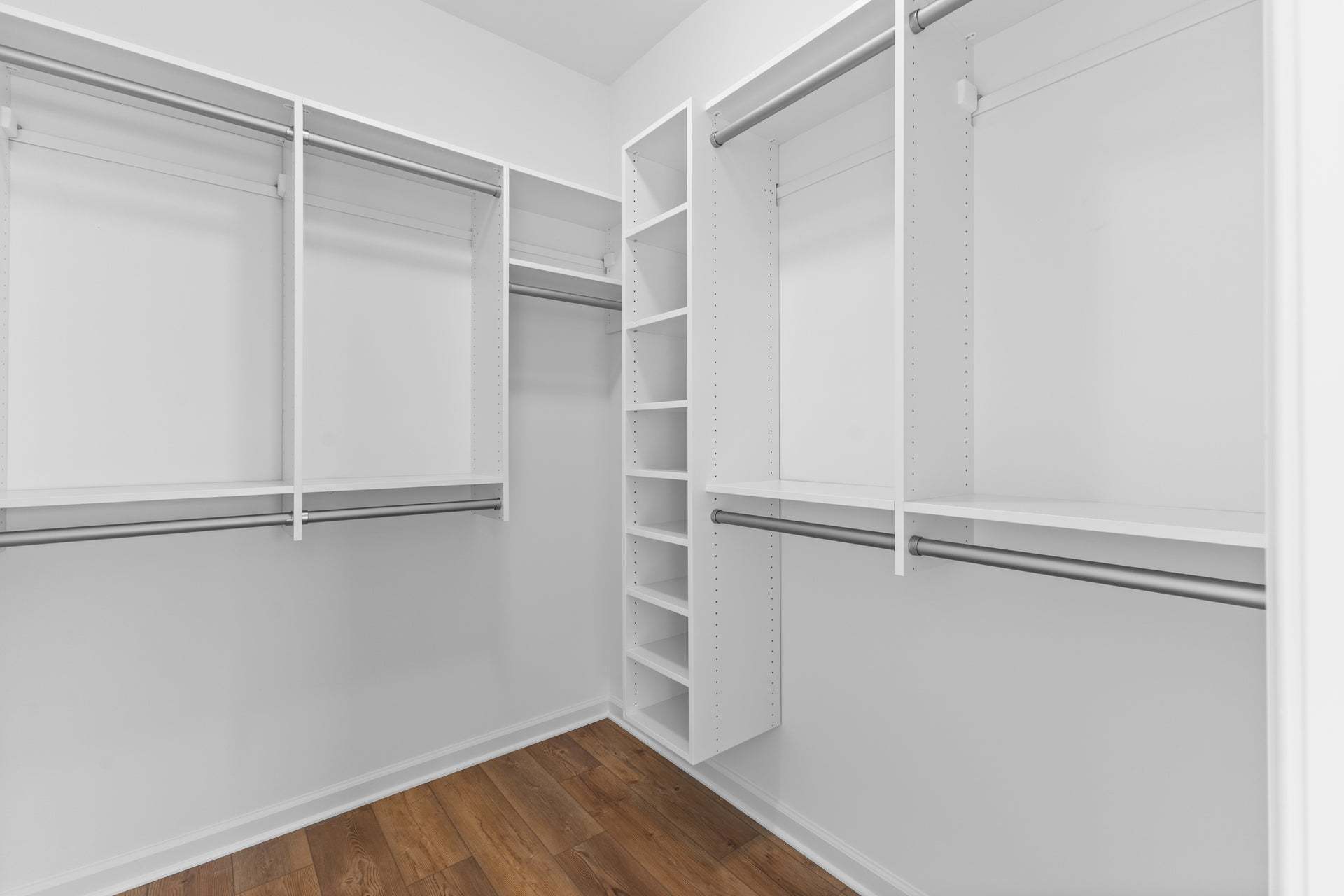 Rockford Owner's Walk-In Closet with Optional Shelving