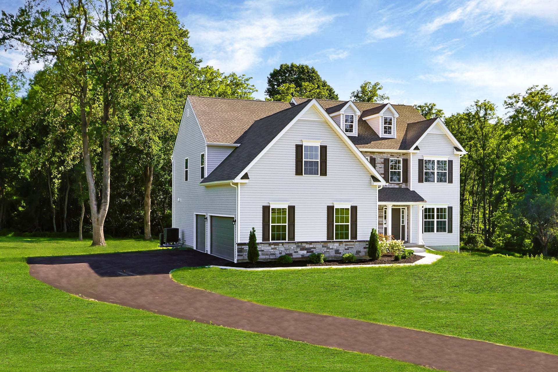 Breckenridge Grande Farmhouse Exterior