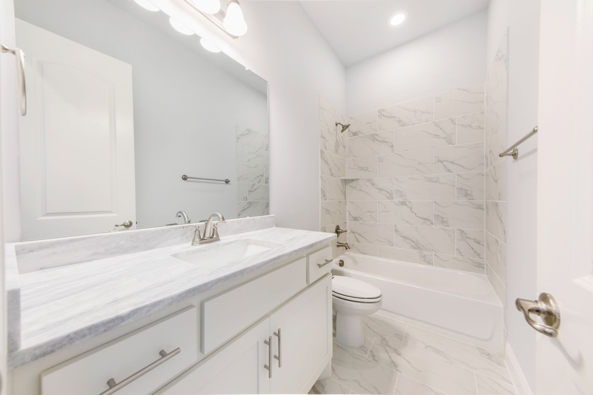 917 Russo Lane. Justin, TX 76247