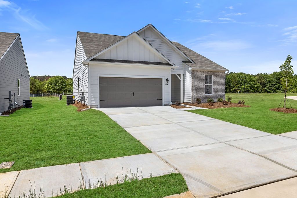 169 Sweet Water Ln. (Macon)