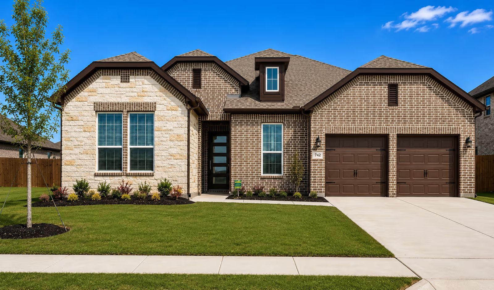 742 Oak St., Lavon, TX 75166 (Hawkins)