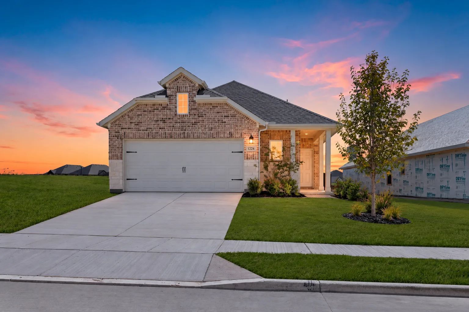 Blackburn - Elevon: Lavon, Texas - UnionMain Homes