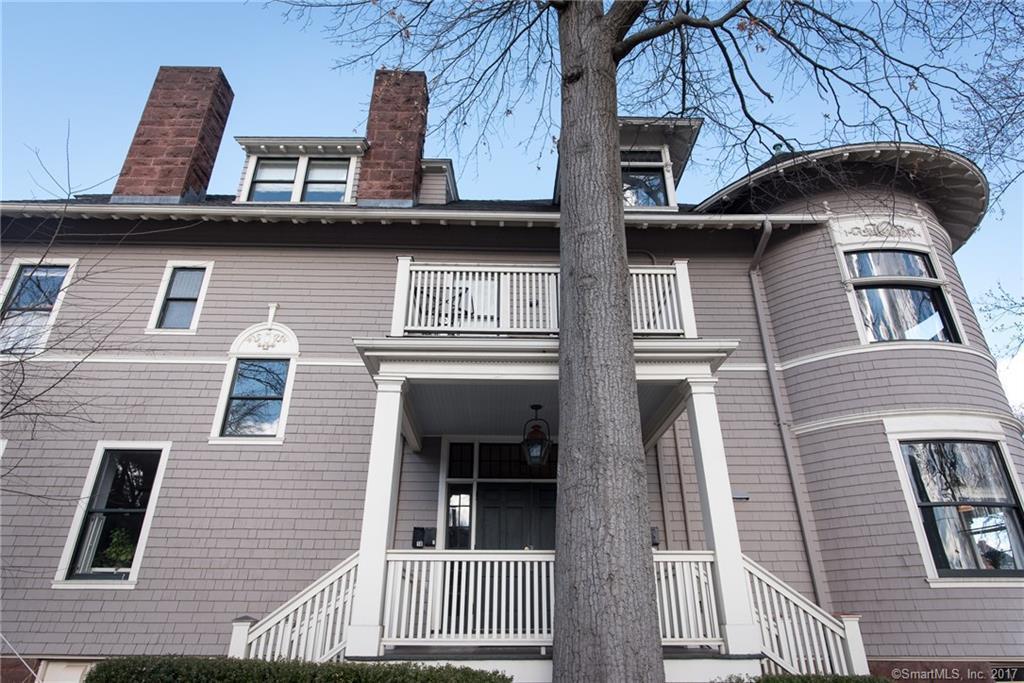 Urbane Newhaven, LLC por Urbane Newhaven, LLC en New Haven-Meriden Connecticut