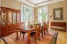 casa en Falls Glen por Valore Builders