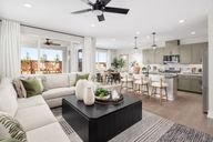 Monterey at River Islands por Van Daele Homes en Stockton-Lodi California