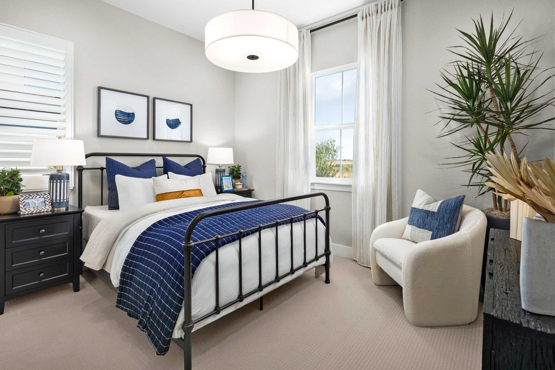 Secondary Bedroom 