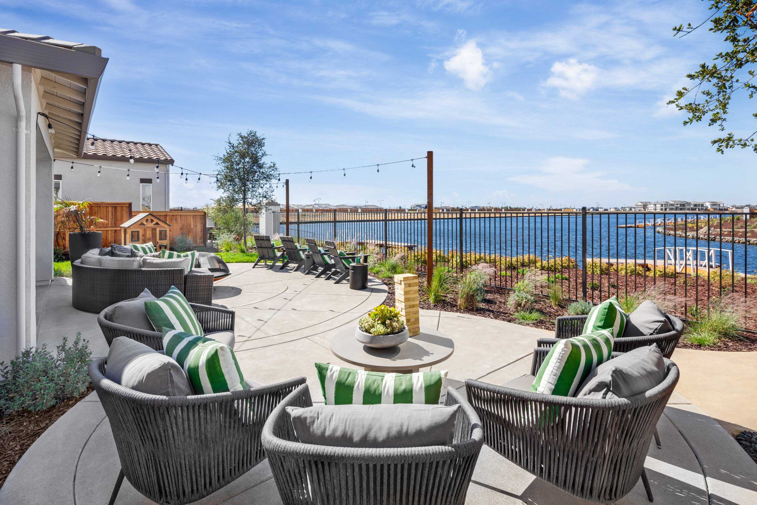 3235 Green Meadow Lane. Lathrop, CA 95330