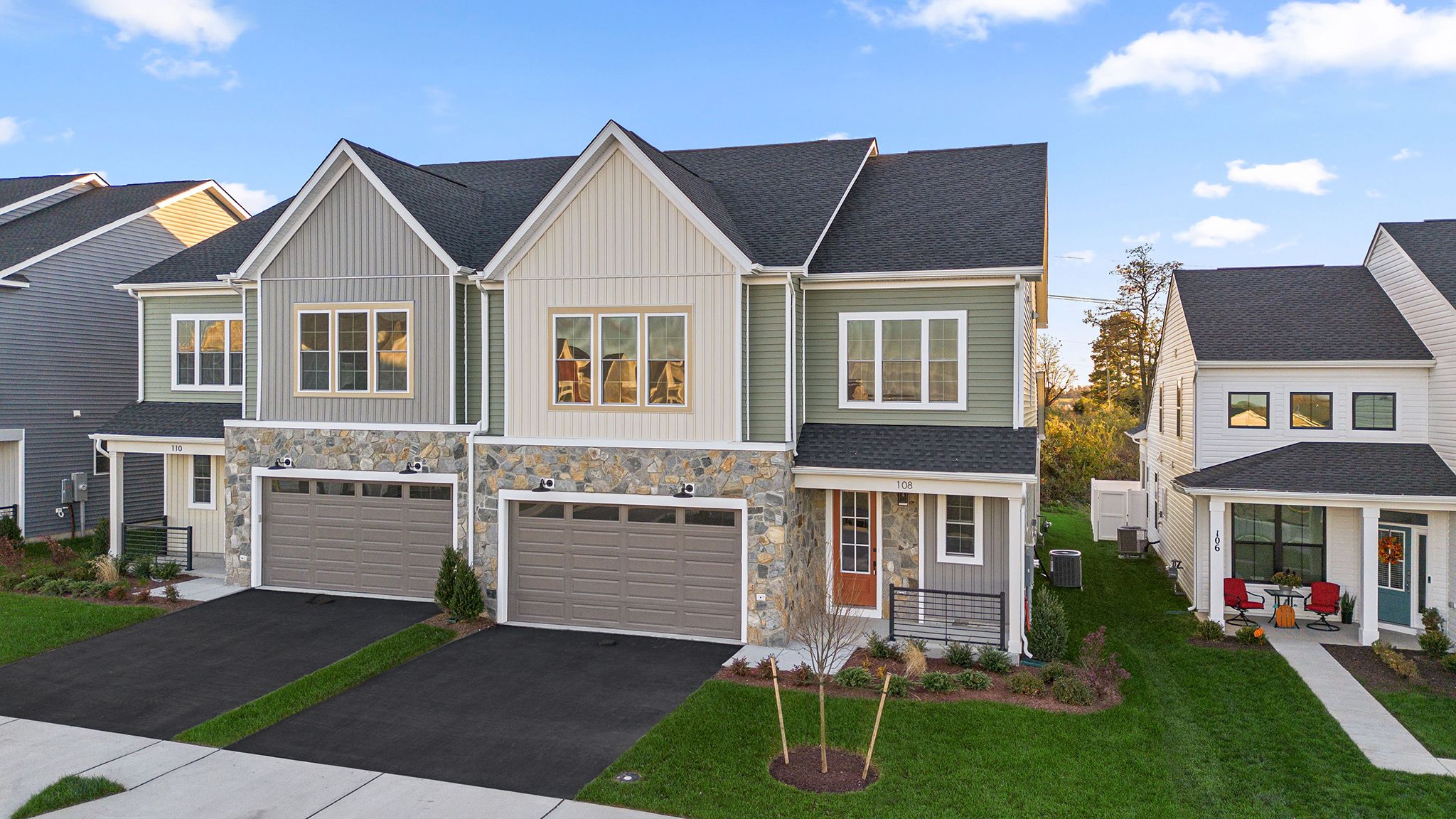 108 Webster Court (Vale 34-F2)