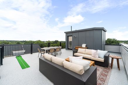 Cameron 24-R1-RT Condominium