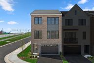 Lexington Square por Van Metre Homes en Washington Virginia