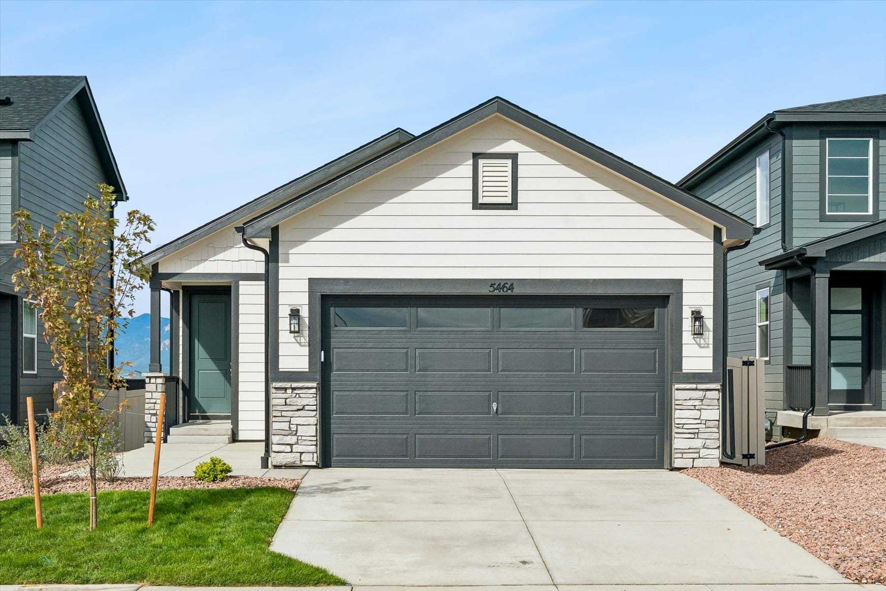 5464 Triple Tree St. (Carnation)