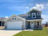 Liberty Plaza por Hills View Homes en Rapid City South Dakota