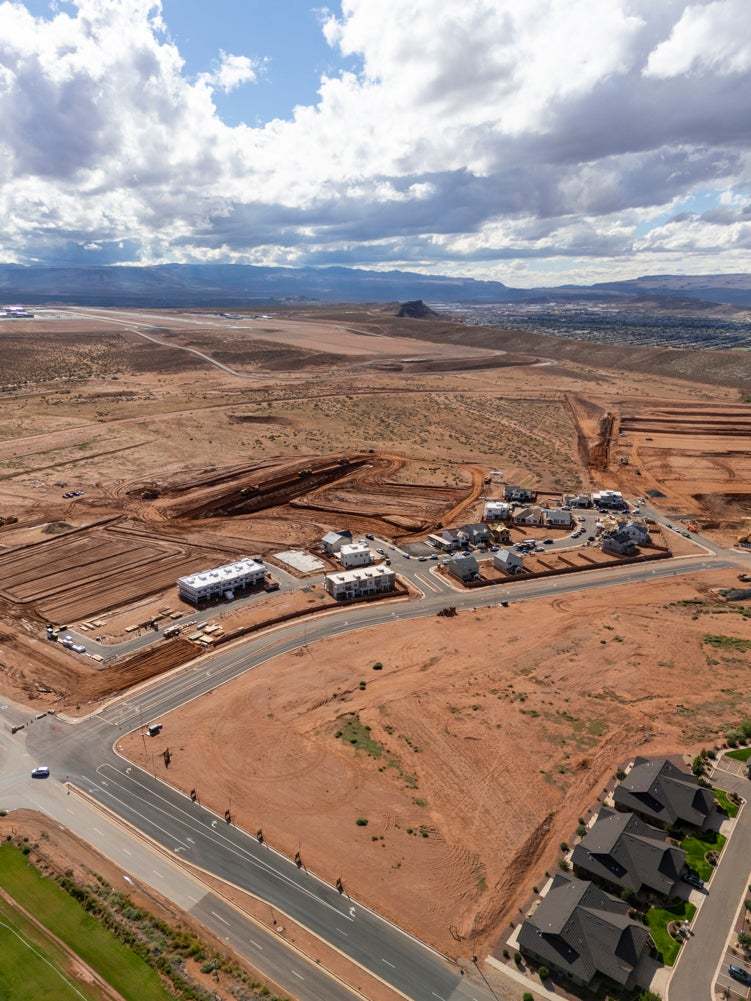 Alaia, Washington UT