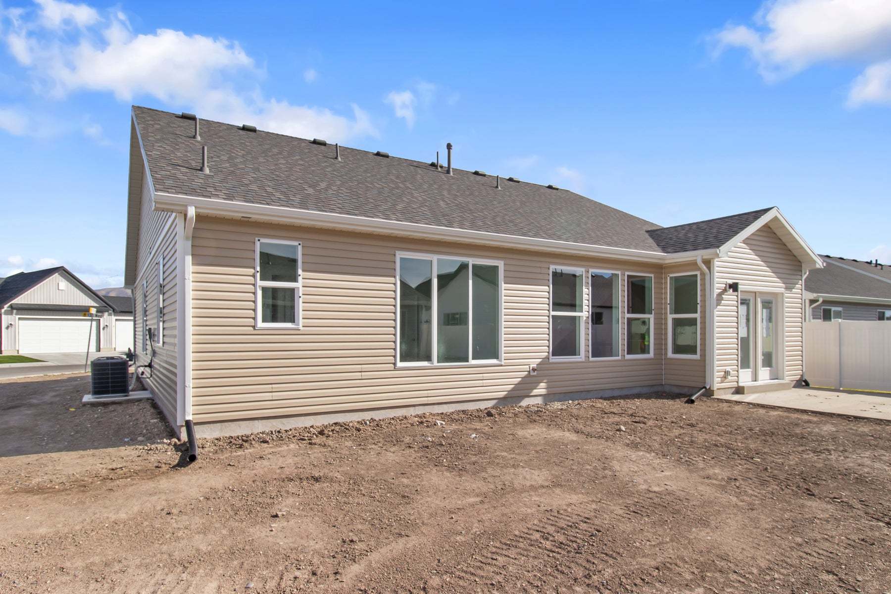 867 N 930 W (Lyndhurst)