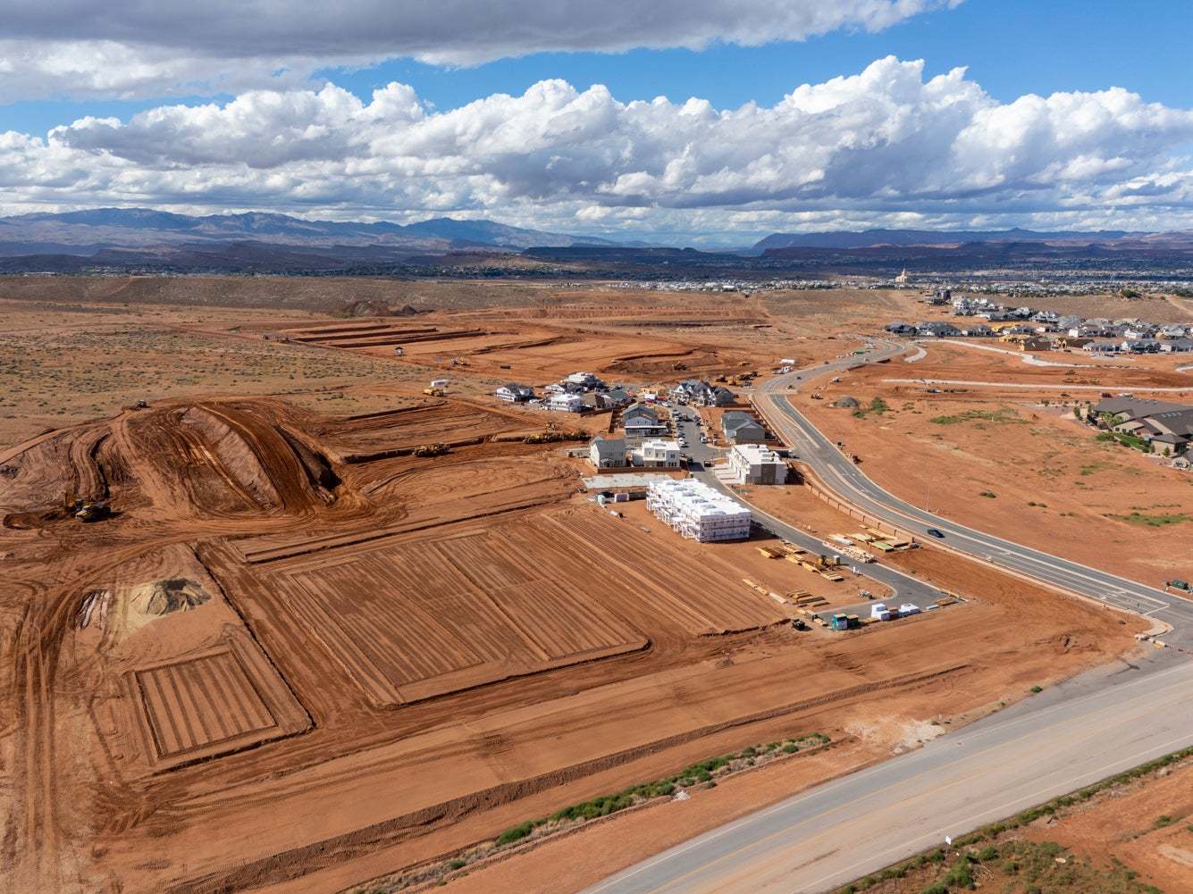 Alaia, Washington UT