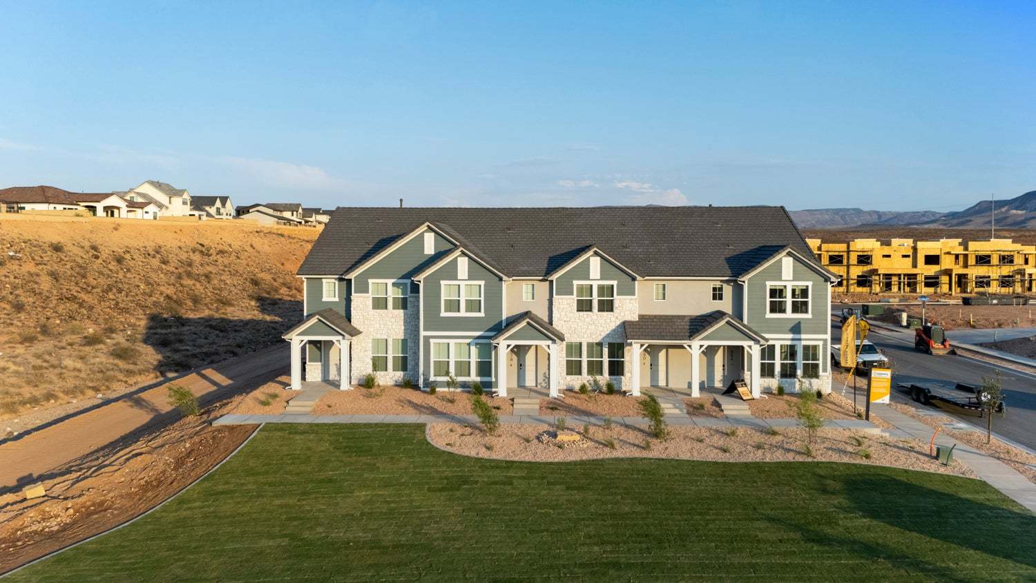 Desert Color - St. George (Townhomes) por Visionary Homes en St. George Utah