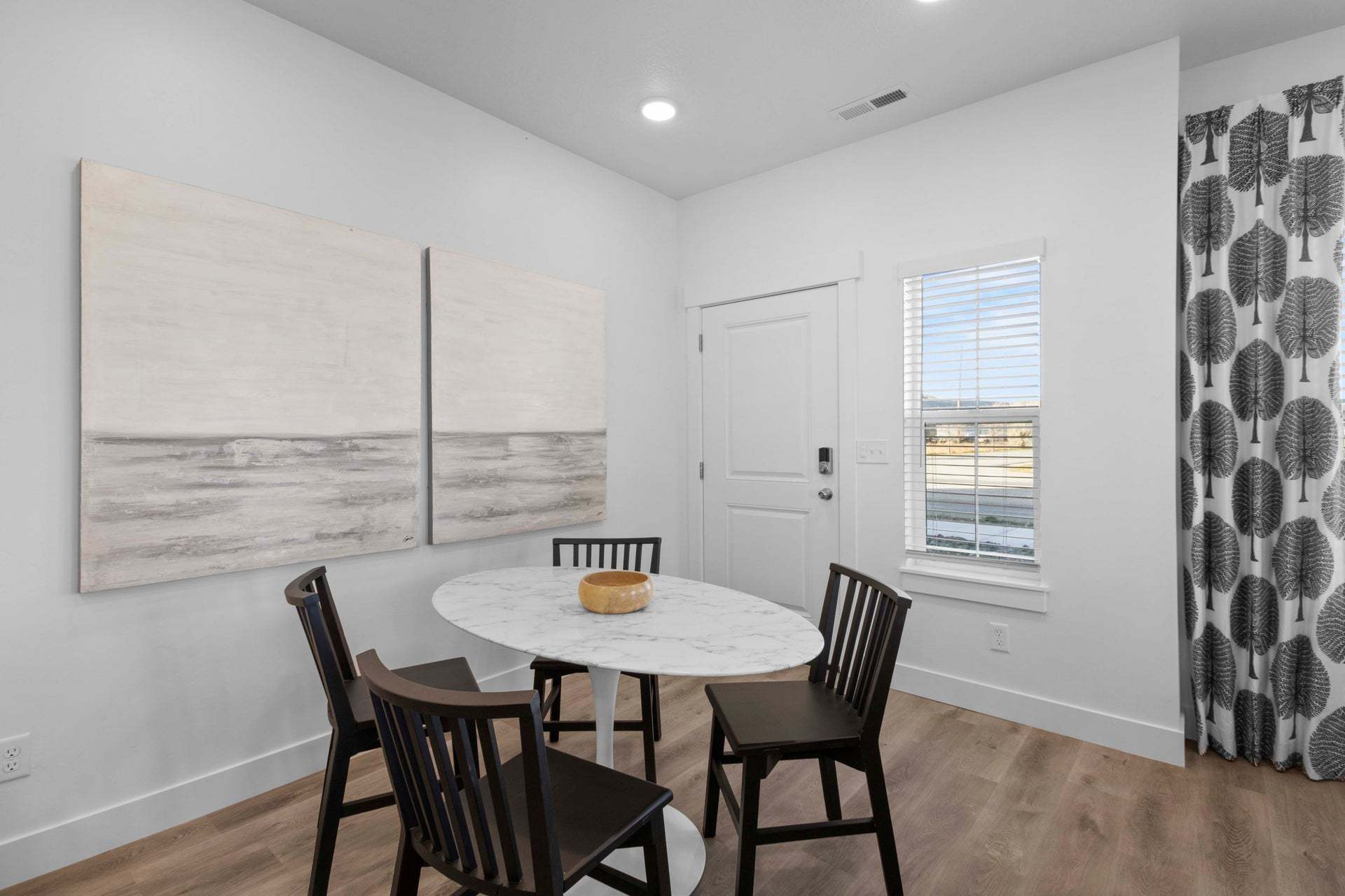*Finished home photos are representational images only. See sales agent for details.