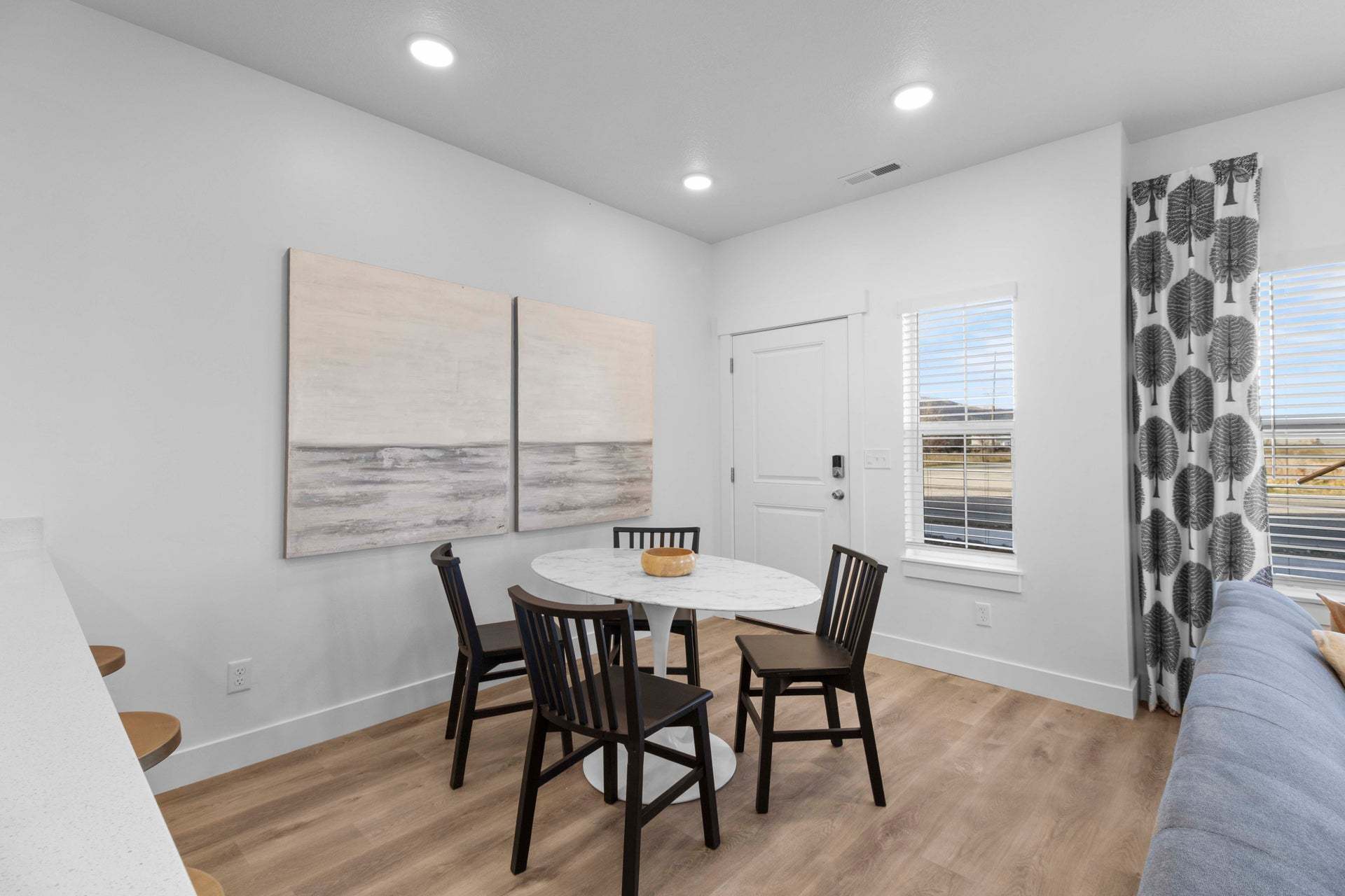 *Finished home photos are representational images only. See sales agent for details.
