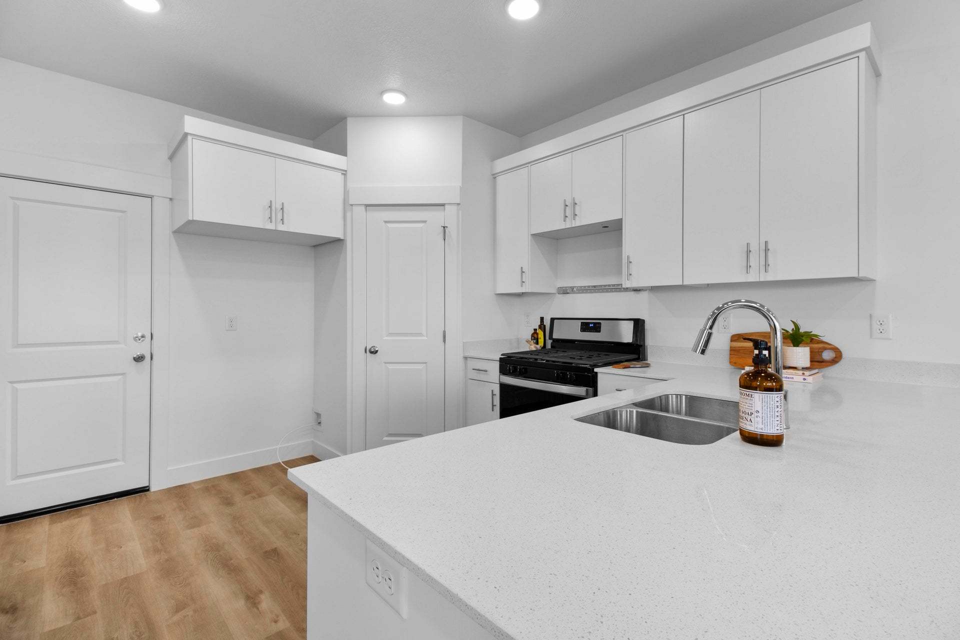 *Finished home photos are representational images only. See sales agent for details.