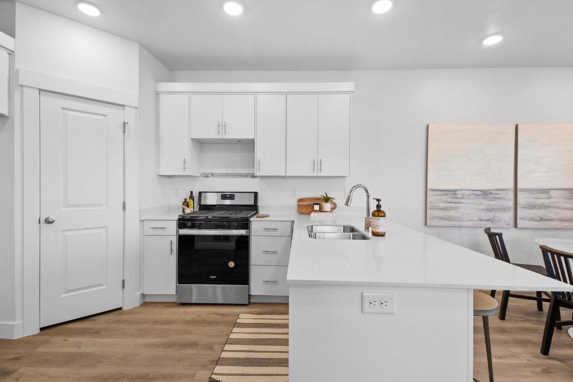*Finished home photos are representational images only. See sales agent for details.