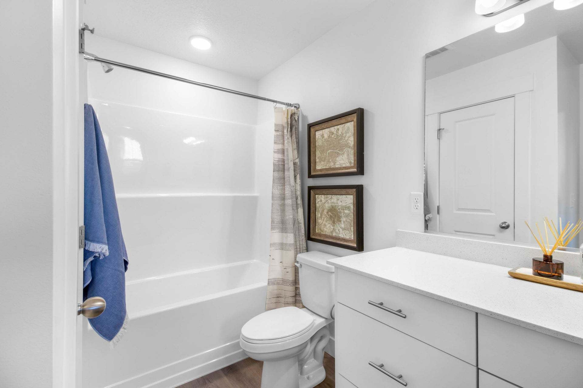 *Finished home photos are representational images only. See sales agent for details.