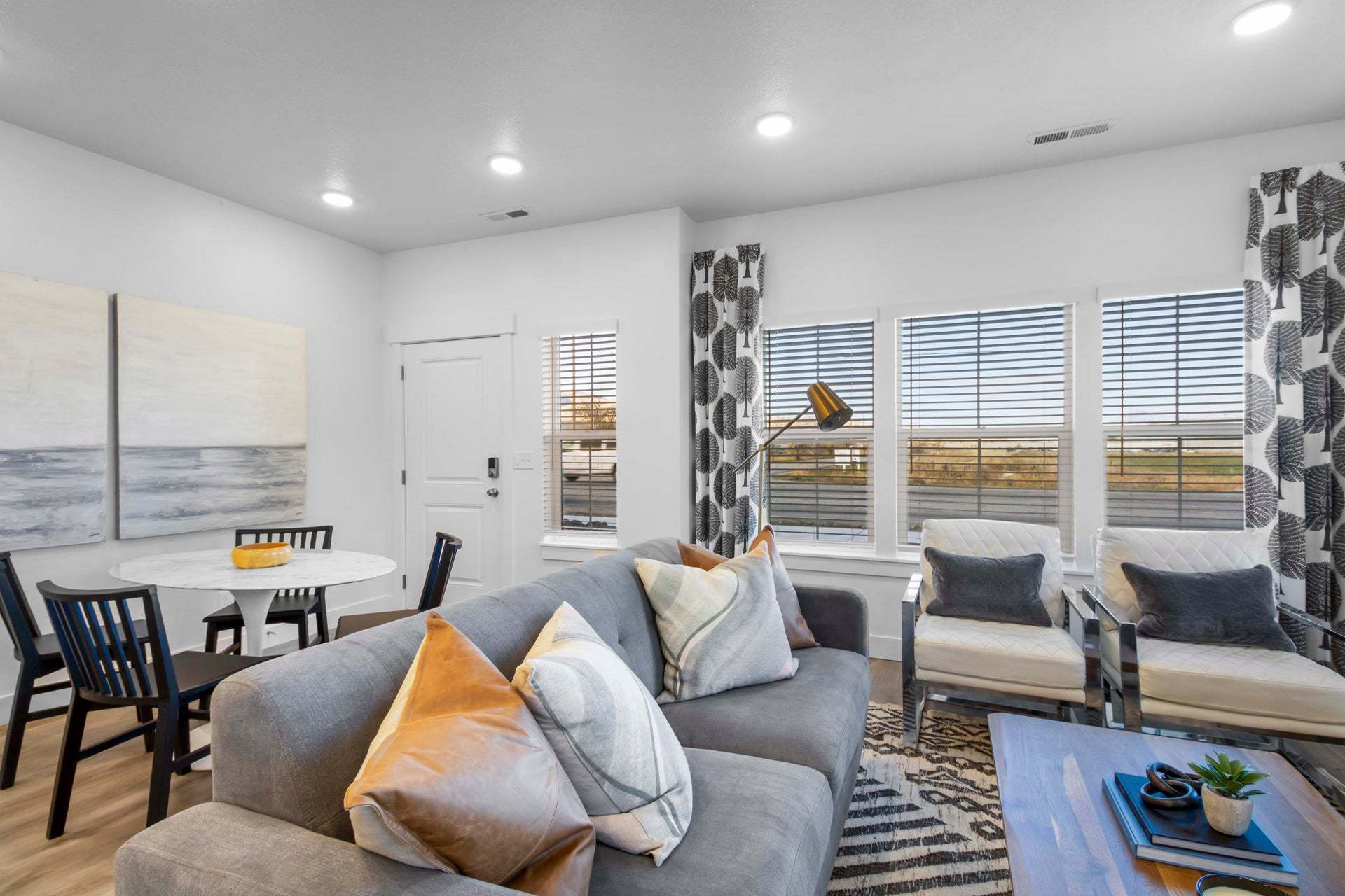 *Finished home photos are representational images only. See sales agent for details.