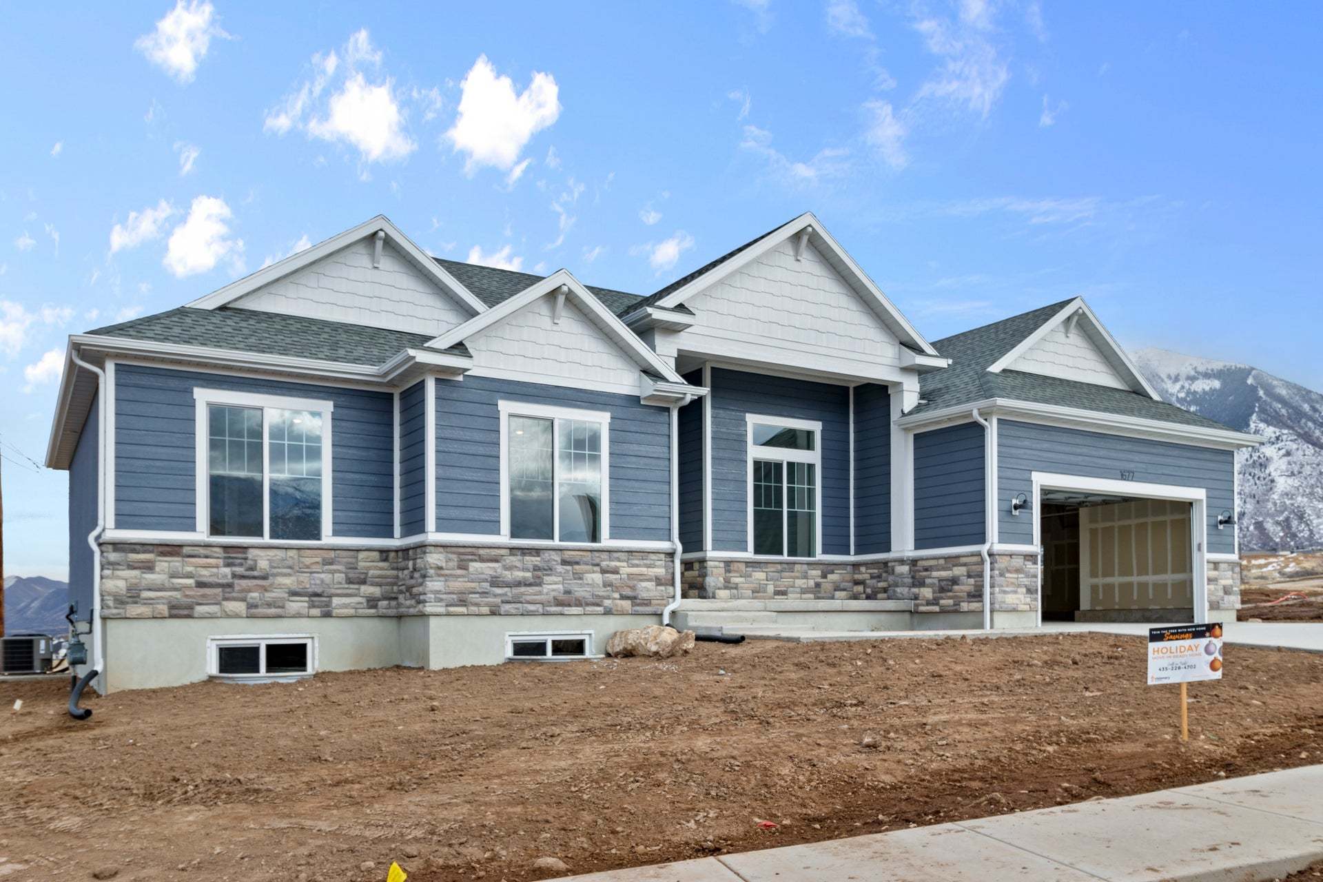 *Finished home photos are representational images only. Chat with sales agent for details.