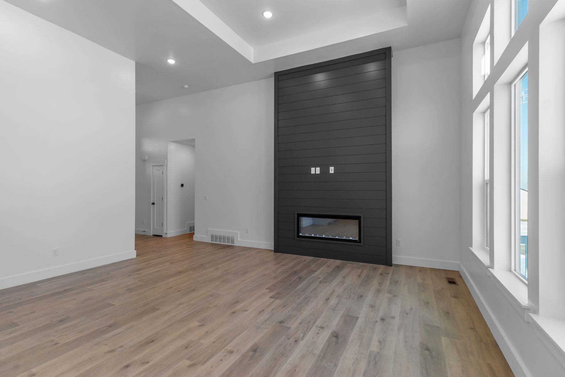 *Finished home photos are representational images only. Chat with sales agent for details.