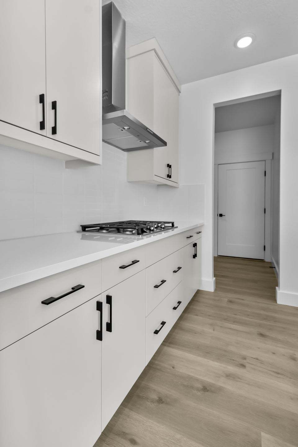 *Finished home photos are representational images only. Chat with sales agent for details.
