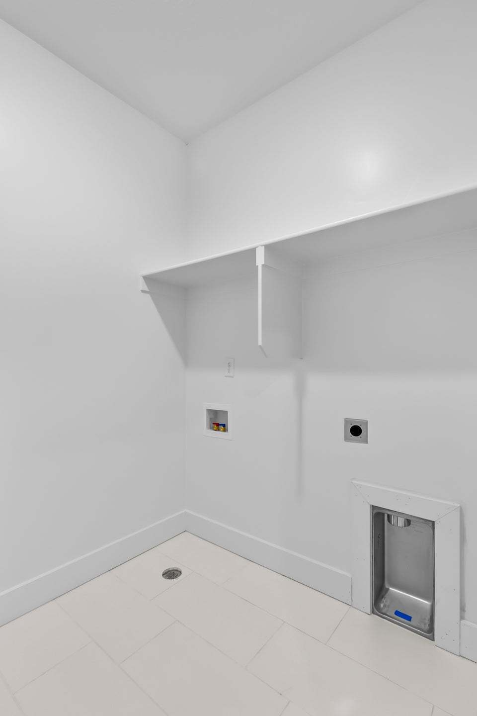 *Finished home photos are representational images only. Chat with sales agent for details.