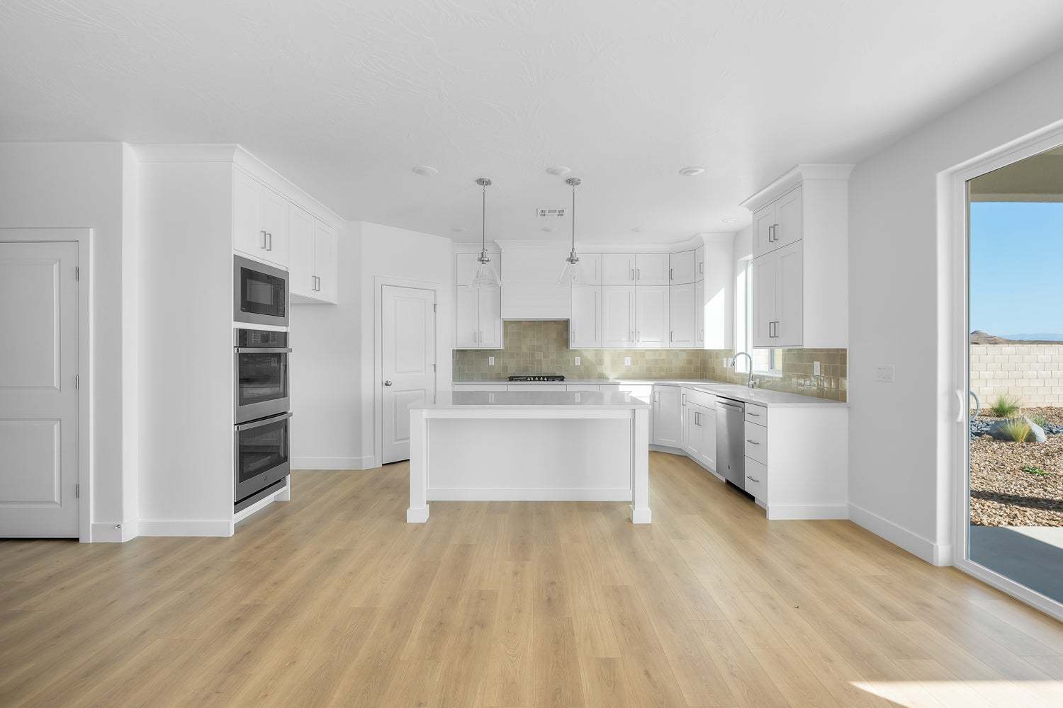 *Photo is representational of floor plan only, not specific listing. Contact agent for more details.*