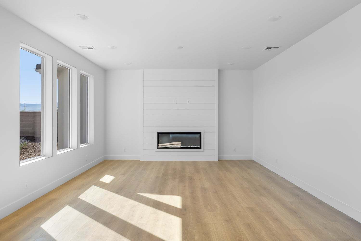 *Photo is representational of floor plan only, not specific listing. Contact agent for more details.*