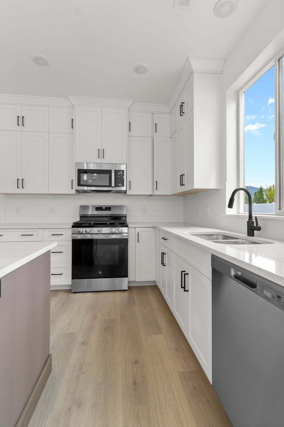 *Finished home photos are representational images only. See sales agent for details.