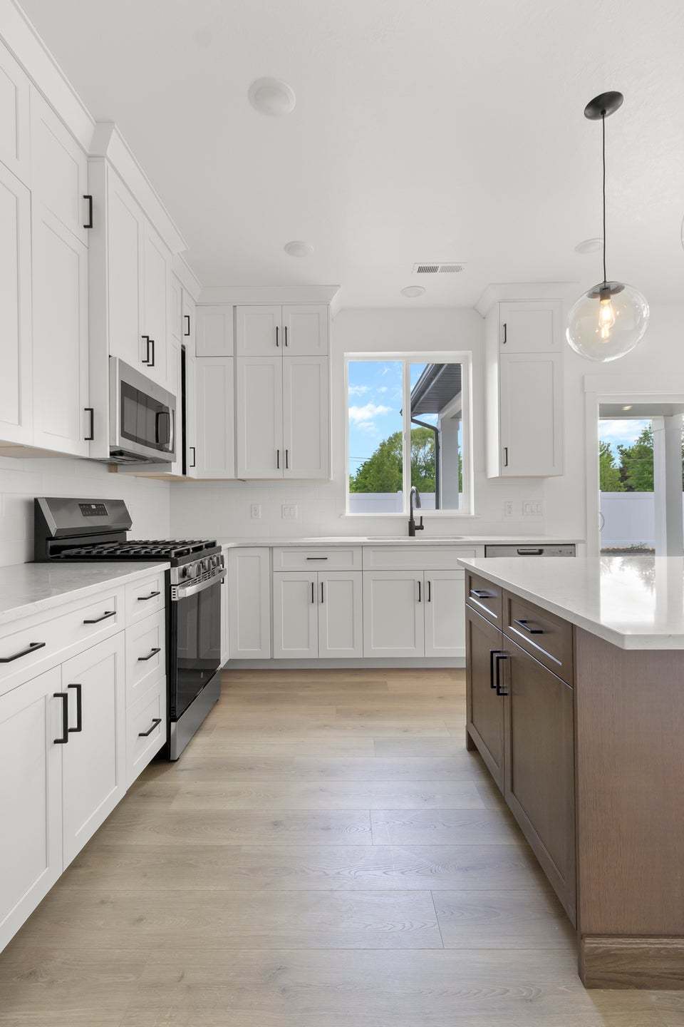 *Finished home photos are representational images only. See sales agent for details.