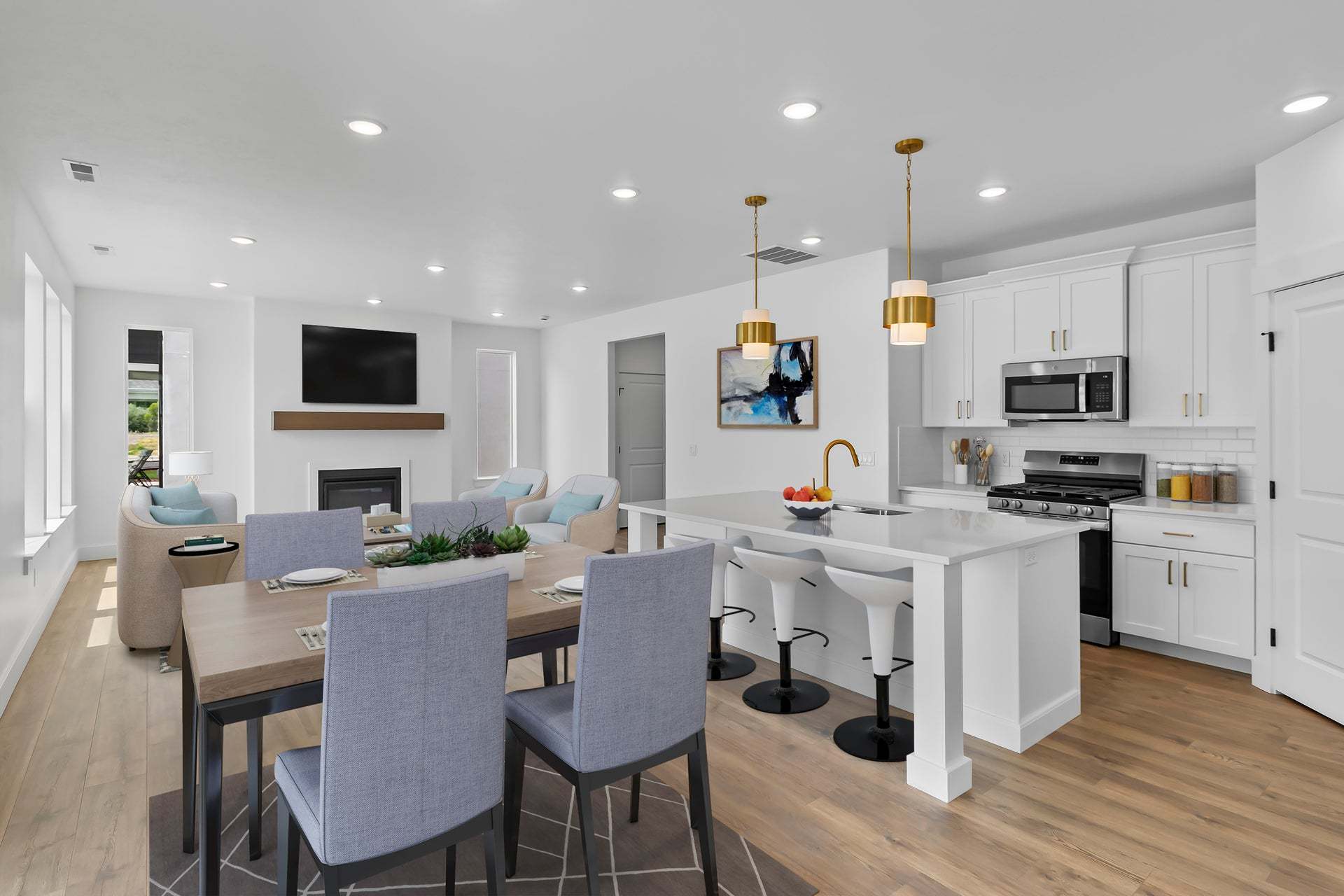 *Finished home photos are representational images only. See sales agent for details.