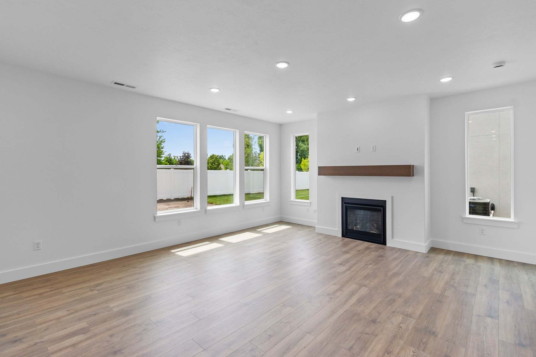 *Finished home photos are representational images only. See sales agent for details.