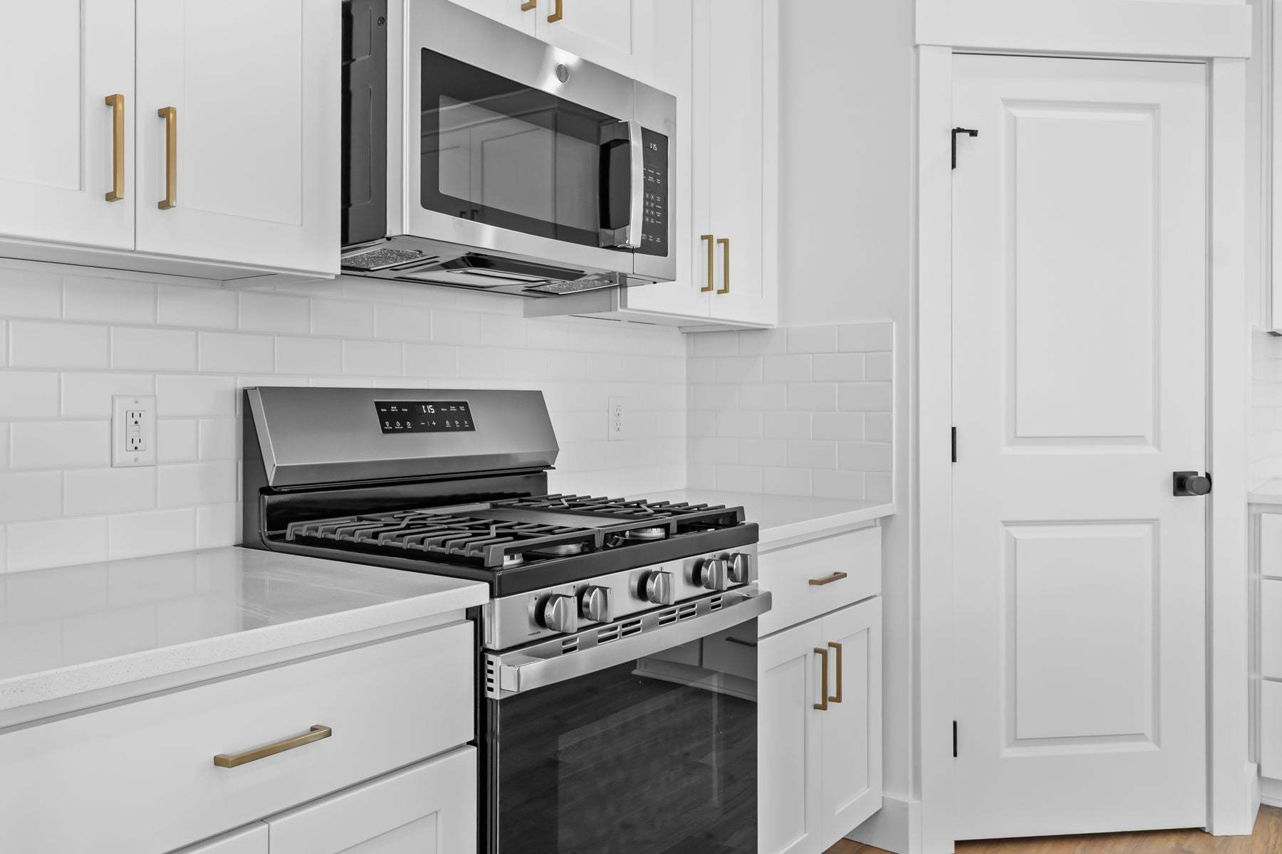 *Finished home photos are representational images only. See sales agent for details.