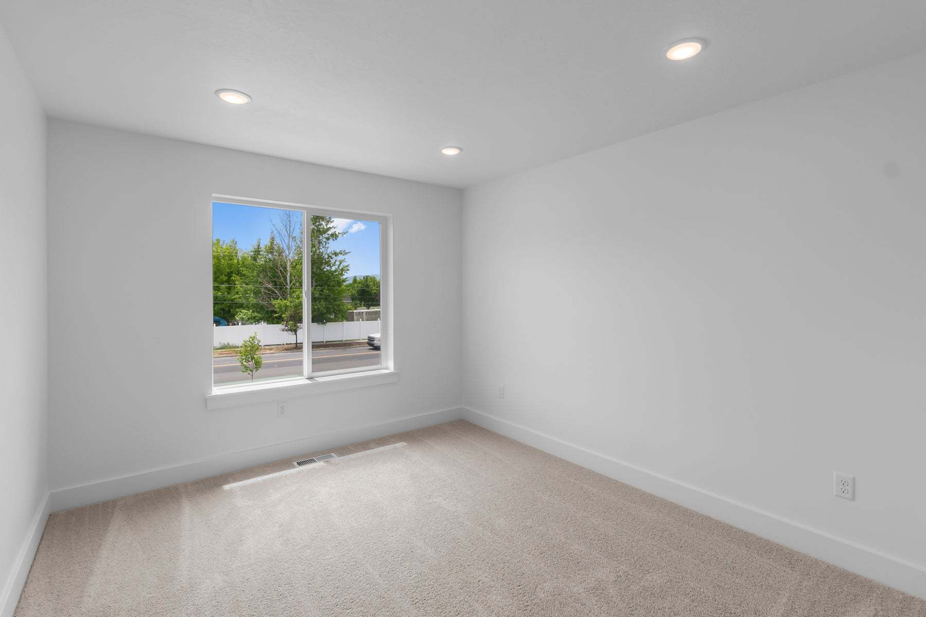 *Finished home photos are representational images only. See sales agent for details.