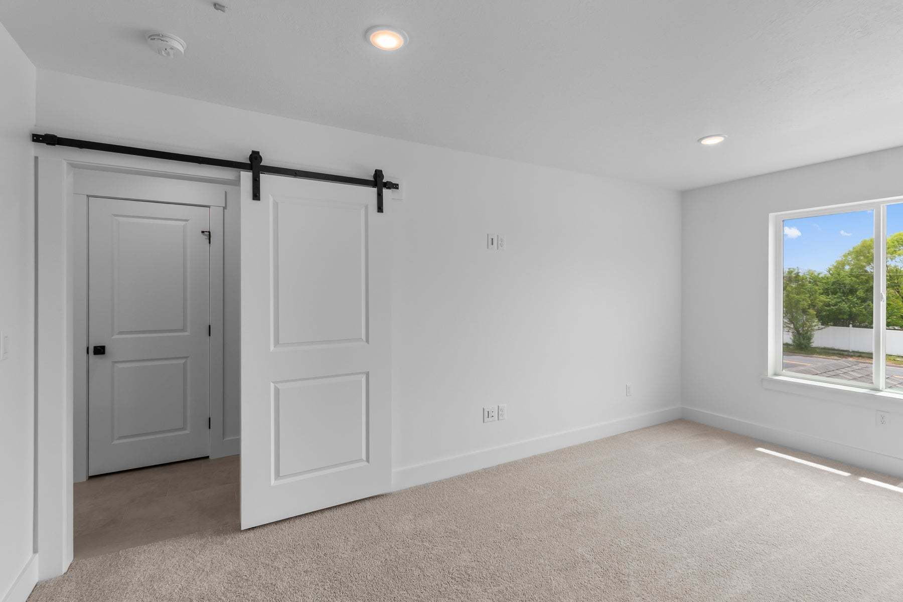 *Finished home photos are representational images only. See sales agent for details.