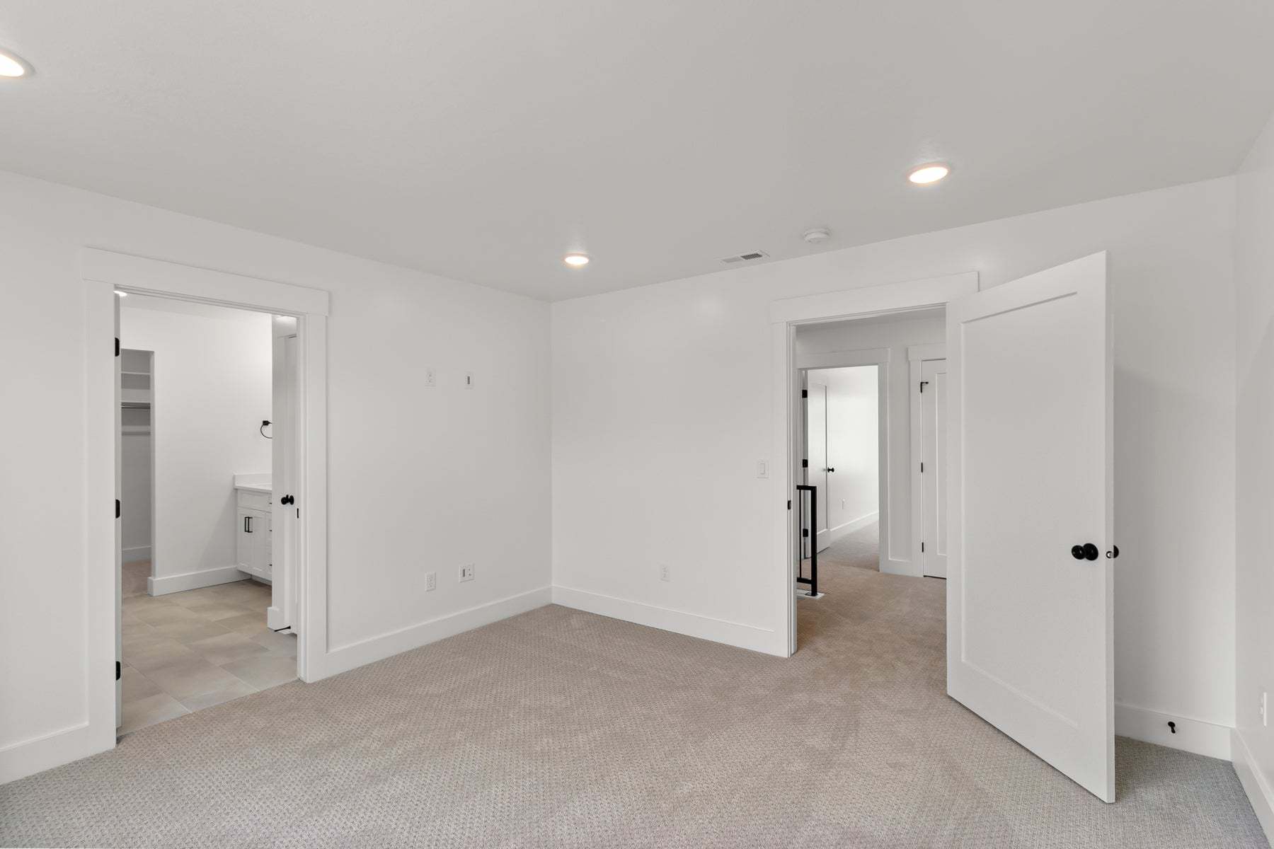 *Finished home photos are representational images only. See sales agent for details.