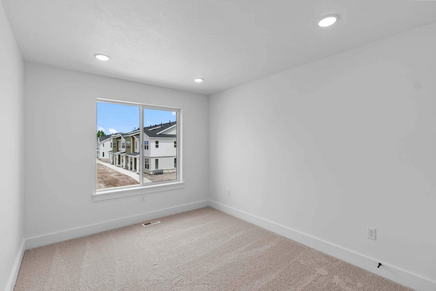 *Finished home photos are representational images only. See sales agent for details.