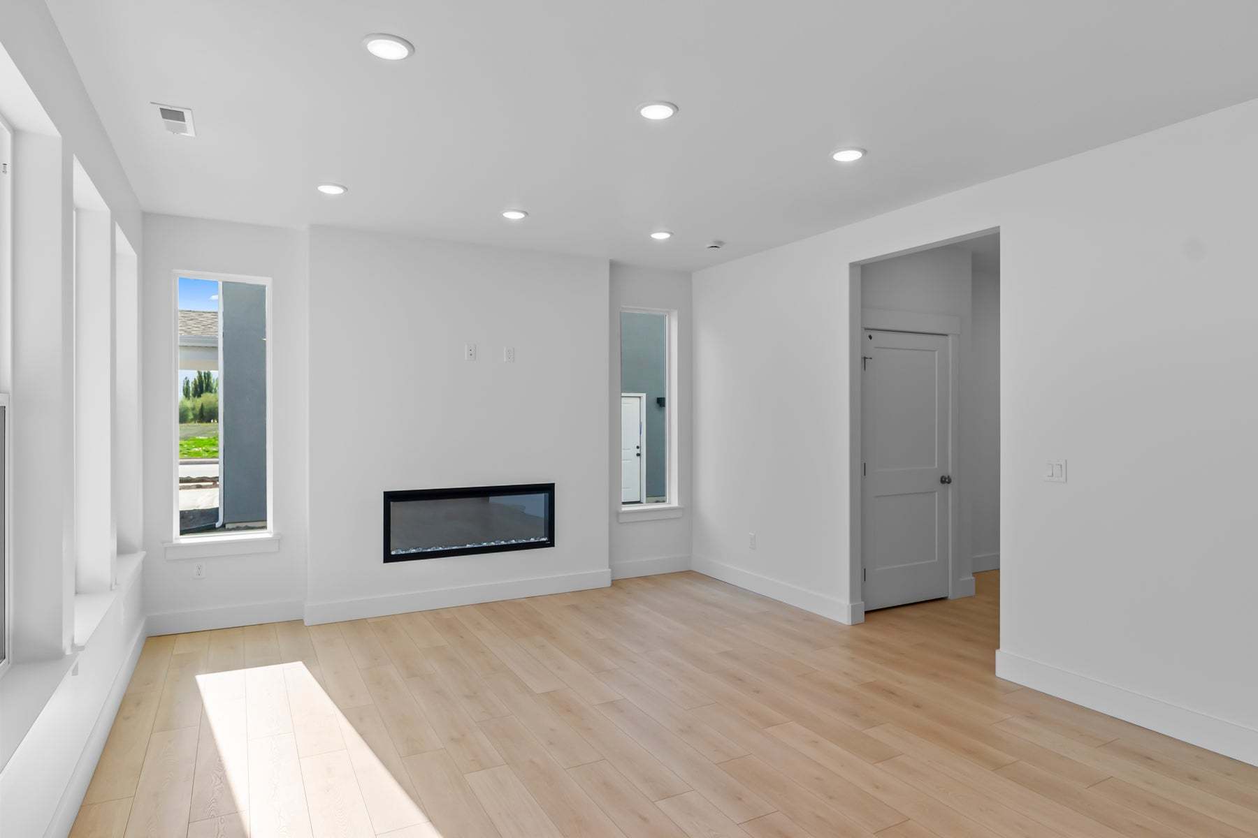 *Finished home photos are representational images only. See sales agent for details.
