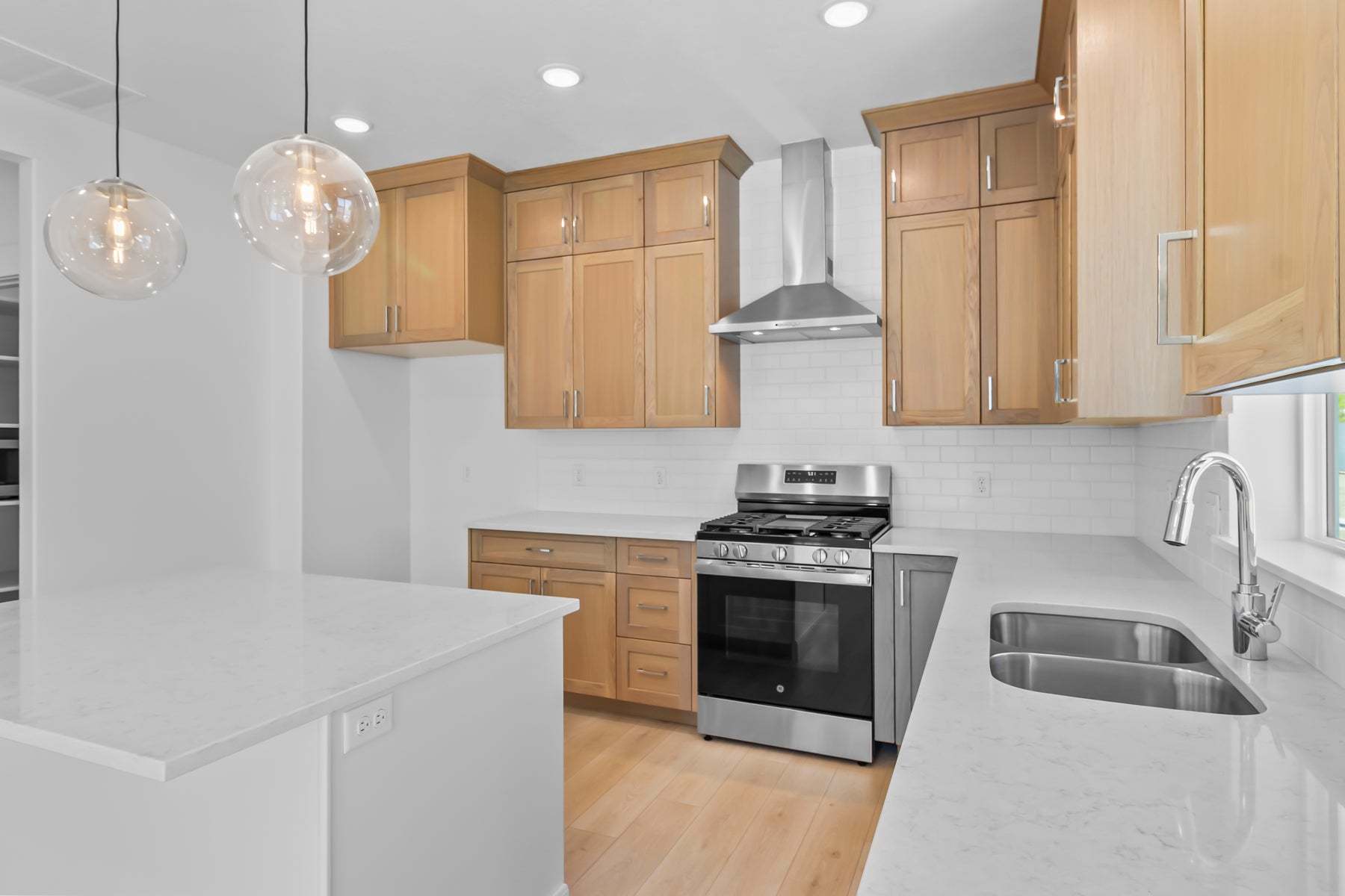 *Finished home photos are representational images only. See sales agent for details.