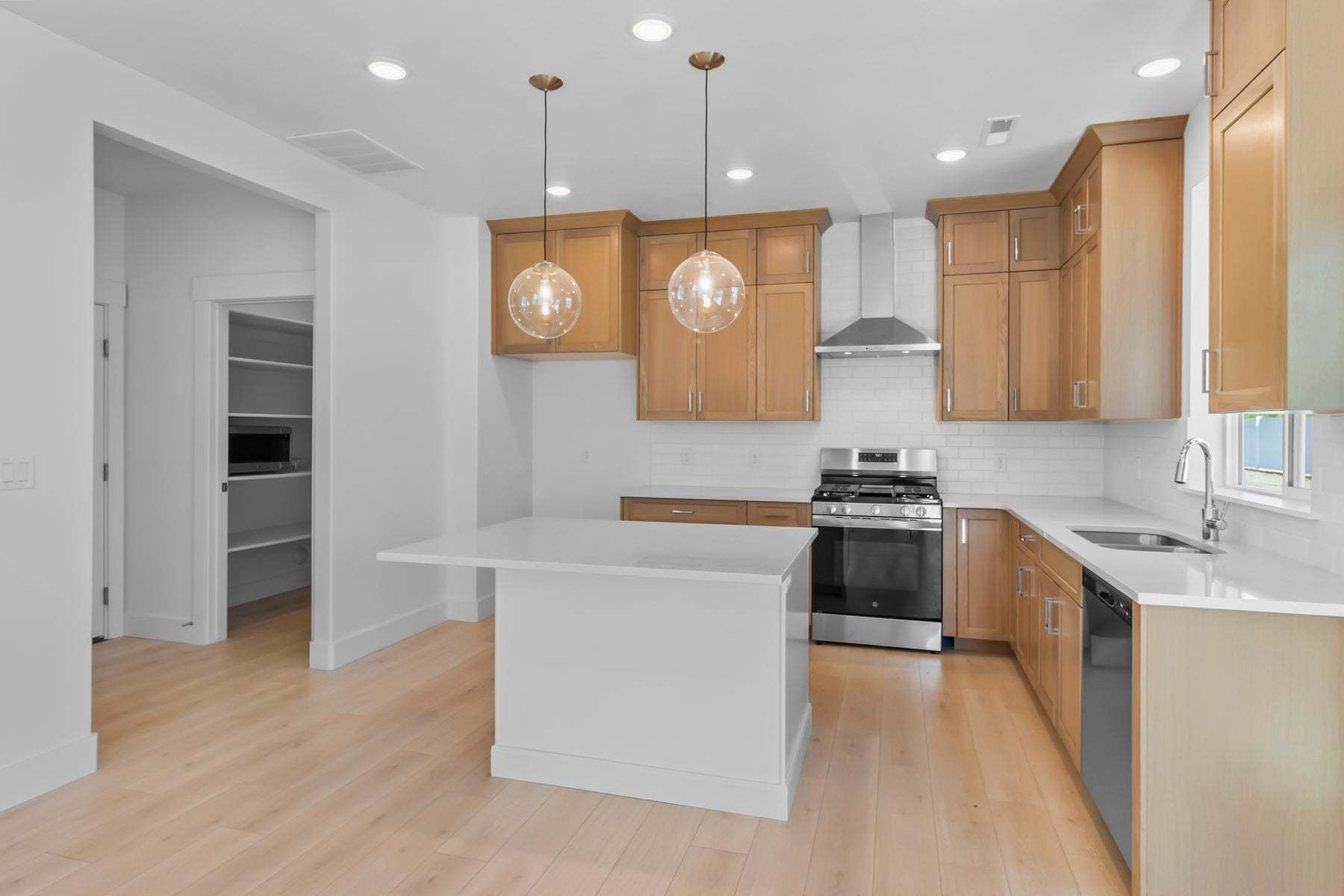 *Finished home photos are representational images only. See sales agent for details.