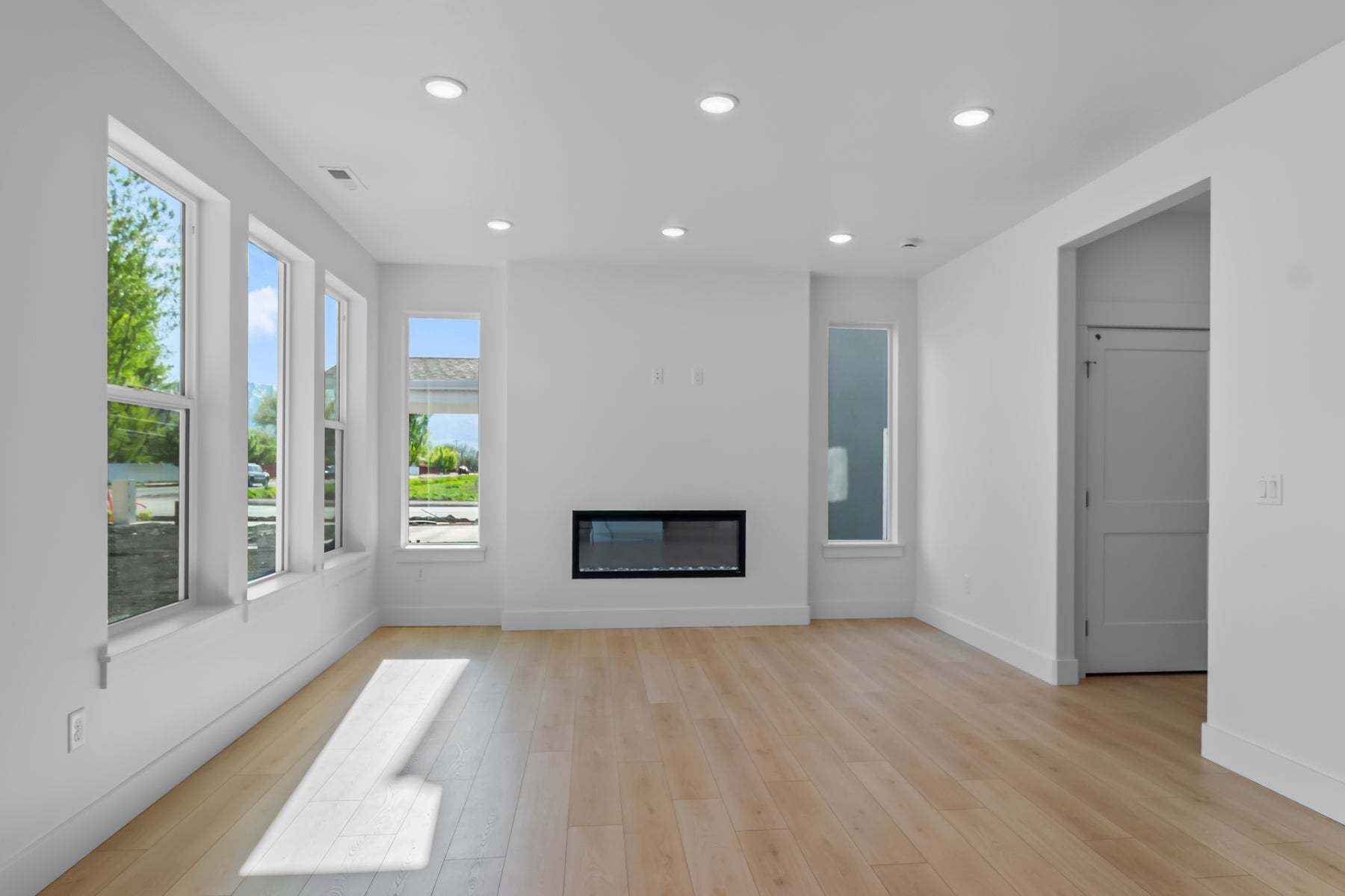 *Finished home photos are representational images only. See sales agent for details.