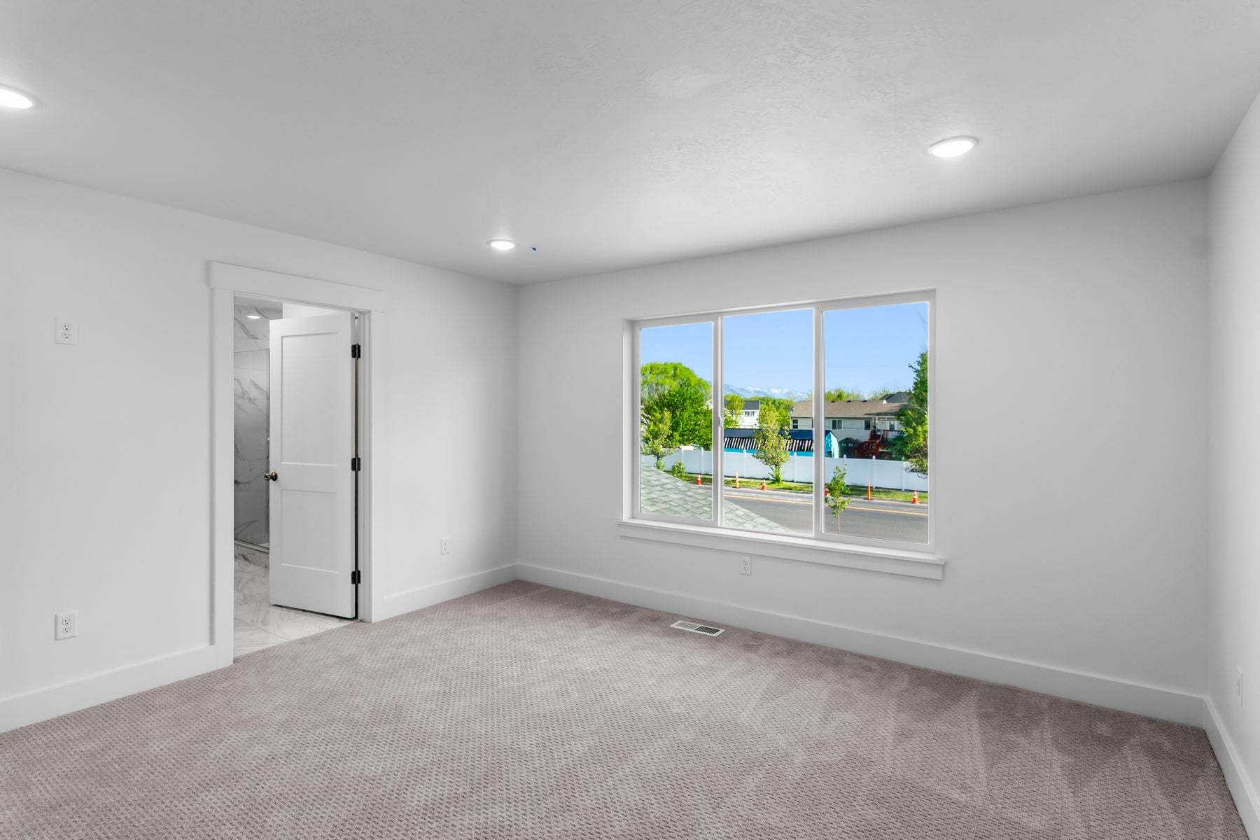 *Finished home photos are representational images only. See sales agent for details.